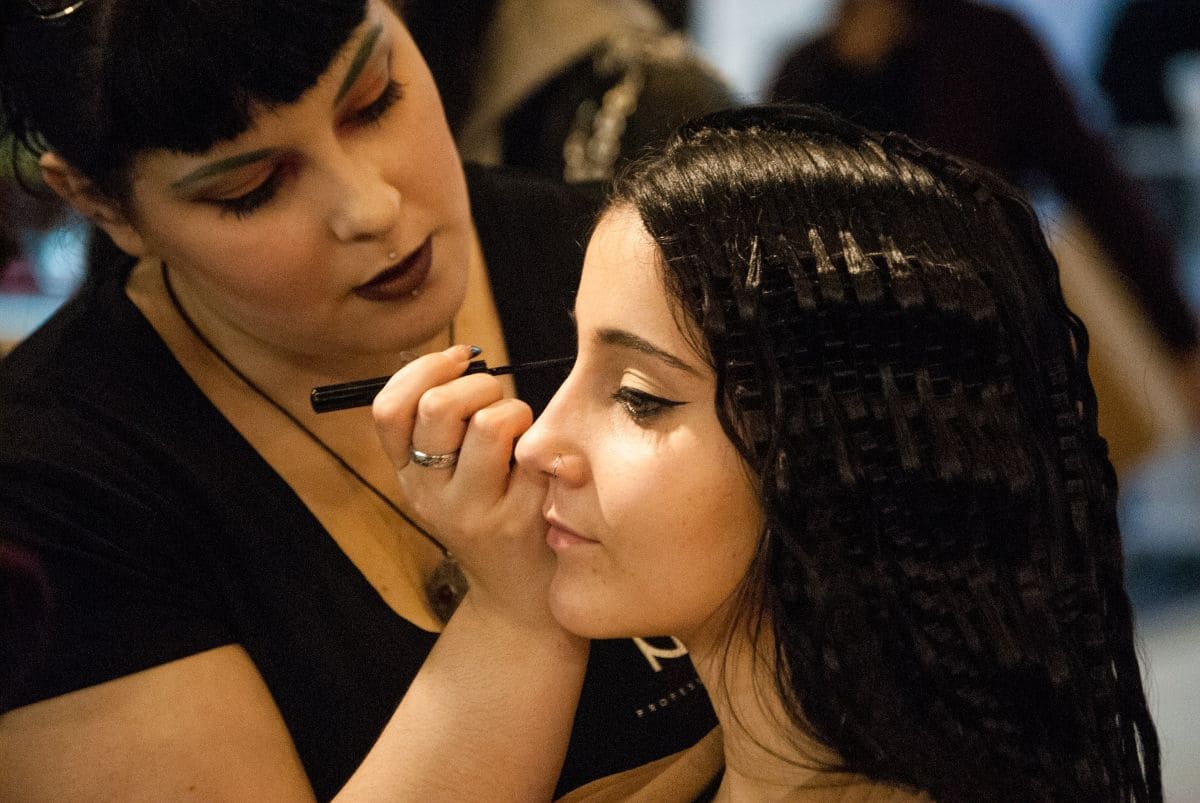 Se faire maquiller gratuitement à Paris : 10 bons plans modele dans une ecole de maquillage