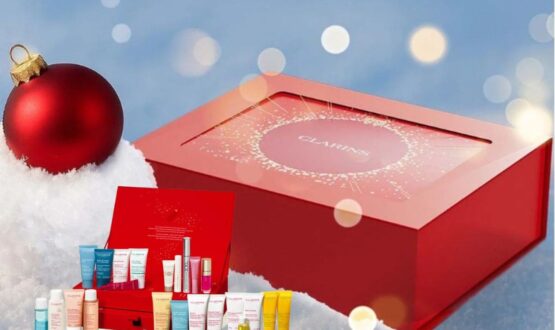 Calendrier de l’Avent Clarins 2025 : la beauté premium au rendez-vous pour Noël