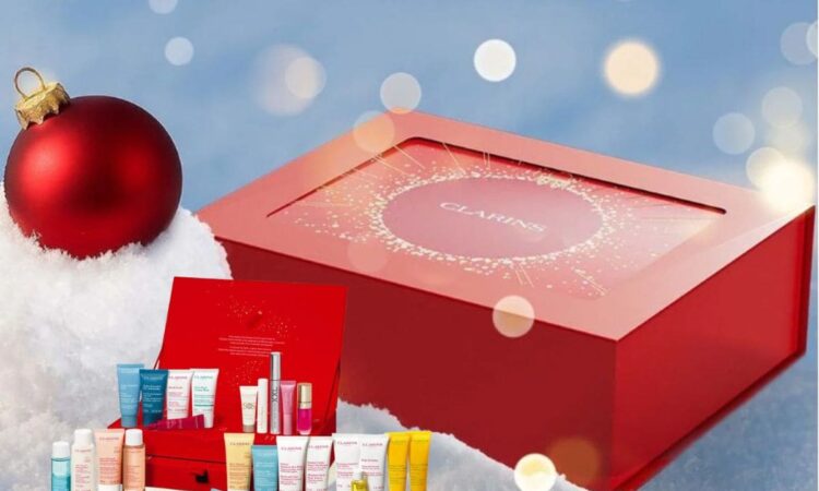 Calendrier de l’Avent Clarins 2025 : la beauté premium au rendez-vous pour Noël