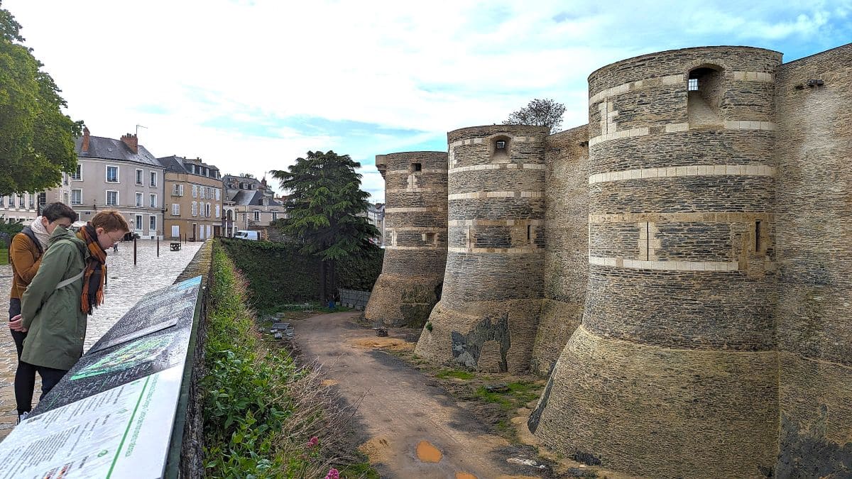 Week-end fluvestre autour des rivières de l'Ouest avant du chateau d angers
