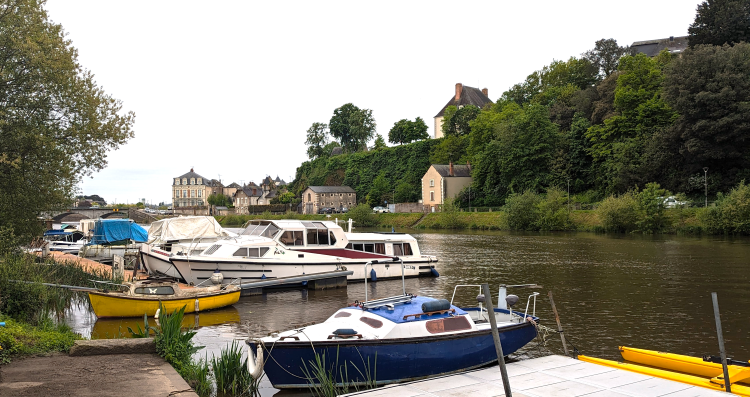 base-nautique-chateau-gontier-mayenne-canotika