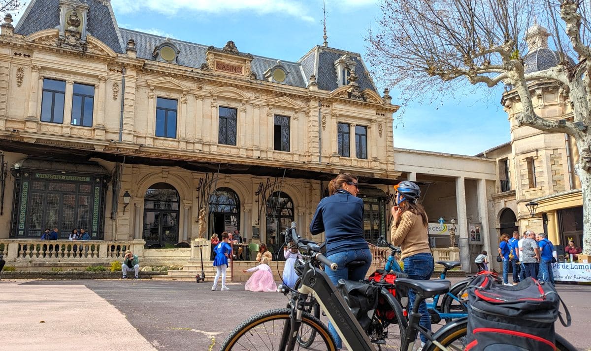 Week-end à vélo le long de la Passa Païs en Occitanie ! a voir a lamalou les bains sur la passa pais