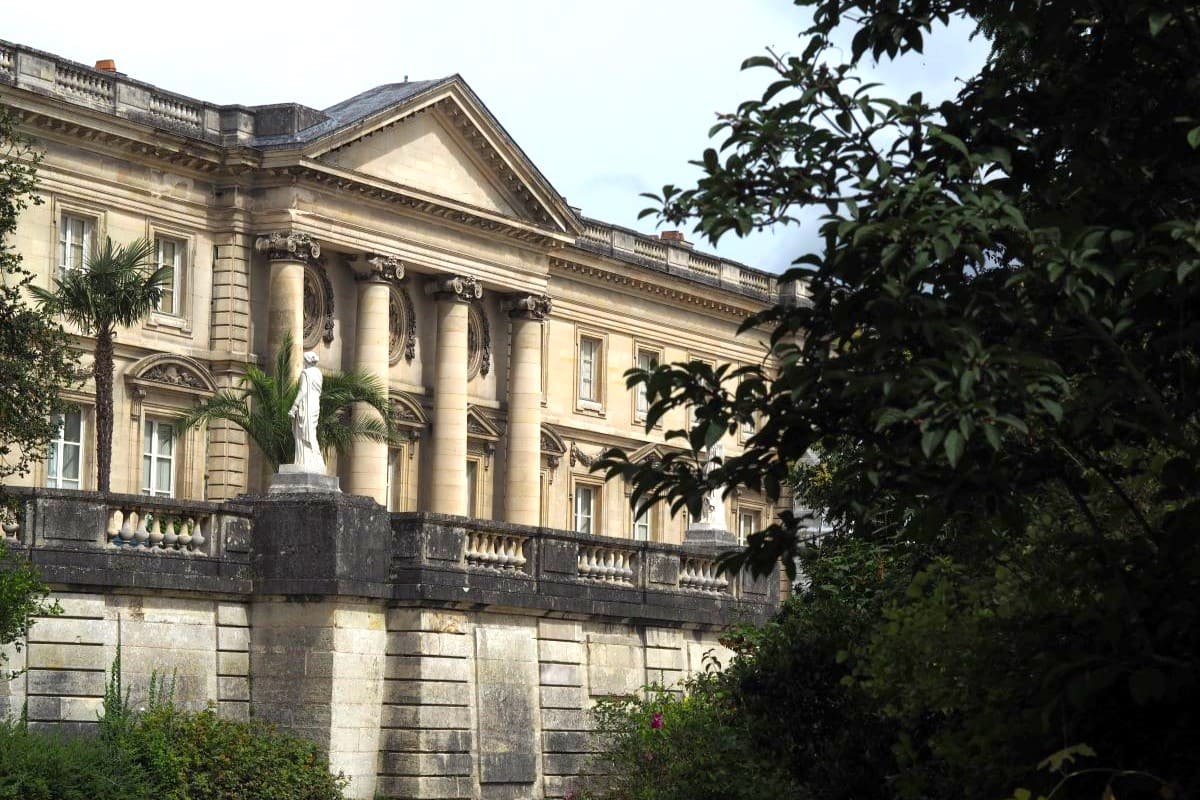 Visiter Compiègne (Oise) : incontournables et bons plans chateau de compiegne facade arriere