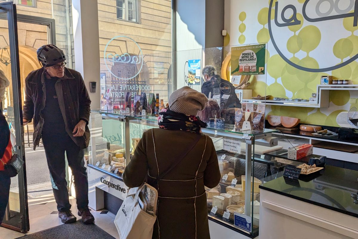 La Coop Paris, boutique gourmande en direct de la Savoie ! la coop paris fromages de savoie a la coupe