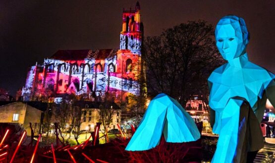 Lueurs de Mantes : un parcours lumineux gratuit parfait pour une sortie en famille !