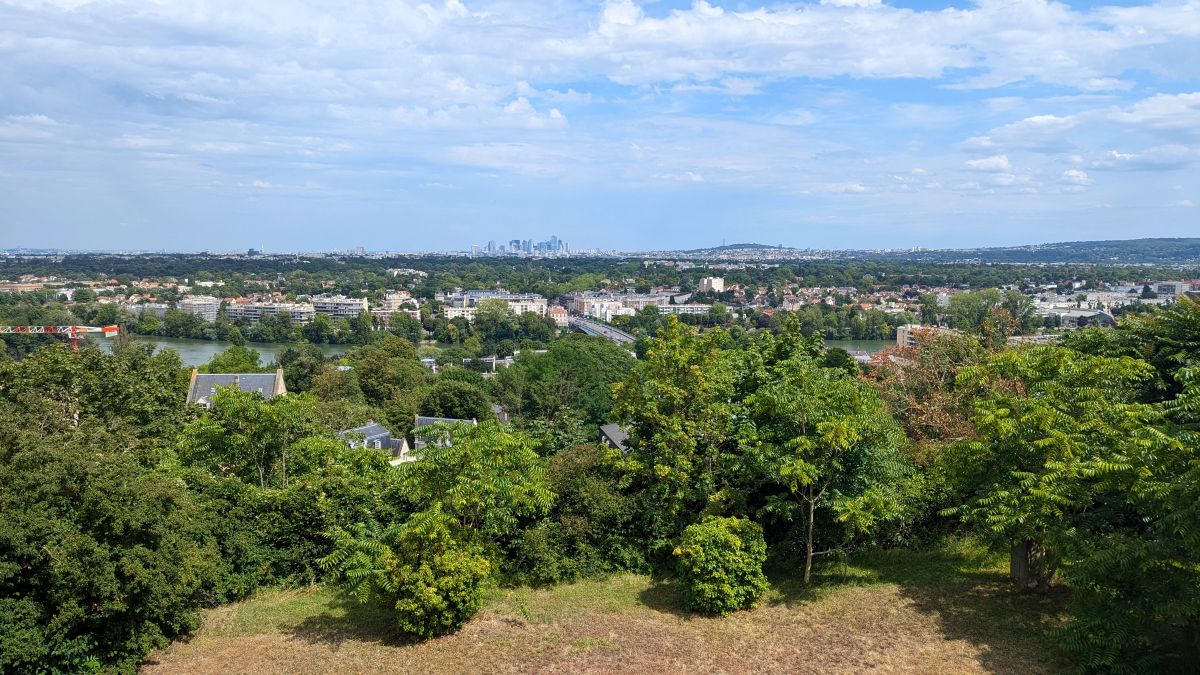 Panorama-depuis-le-parc-du-chateau-de-saint-germain-en-laye-yvelines-1200