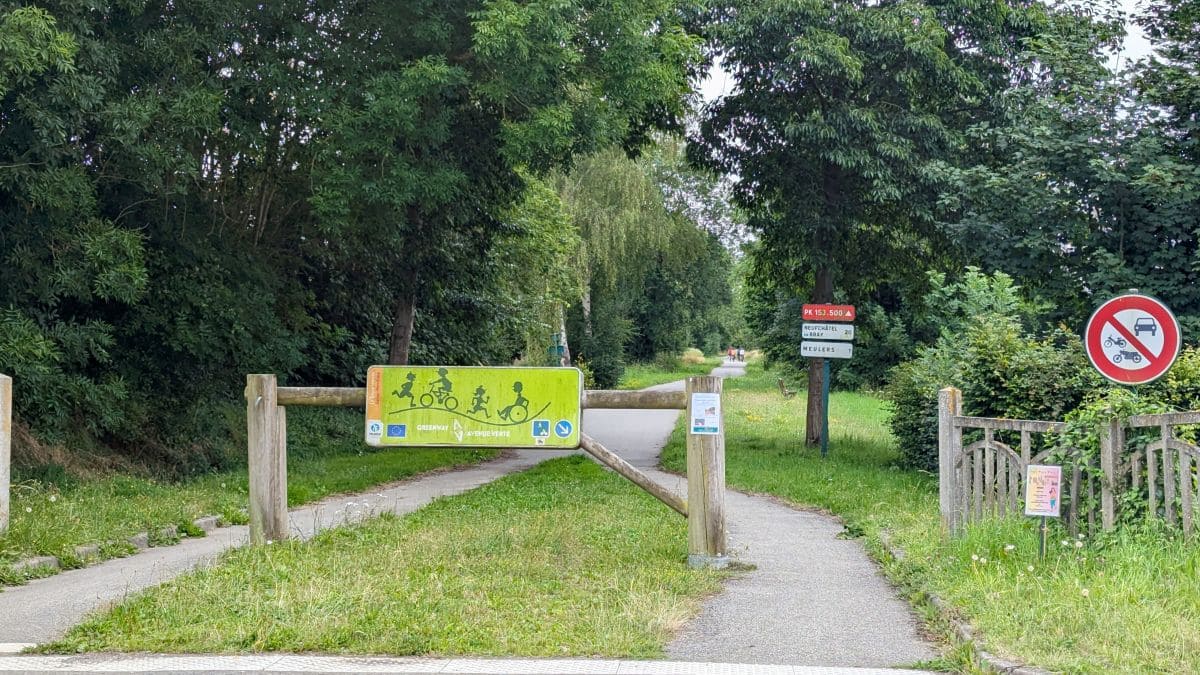 Londres-Paris à vélo : Guide et récommandations pour un voyage mémorable avenue verte avlp passage securise