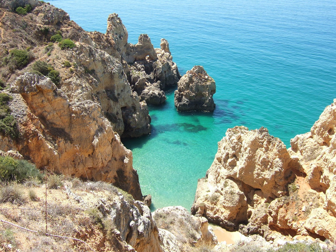 mer et cotes de l'algarve au portugal