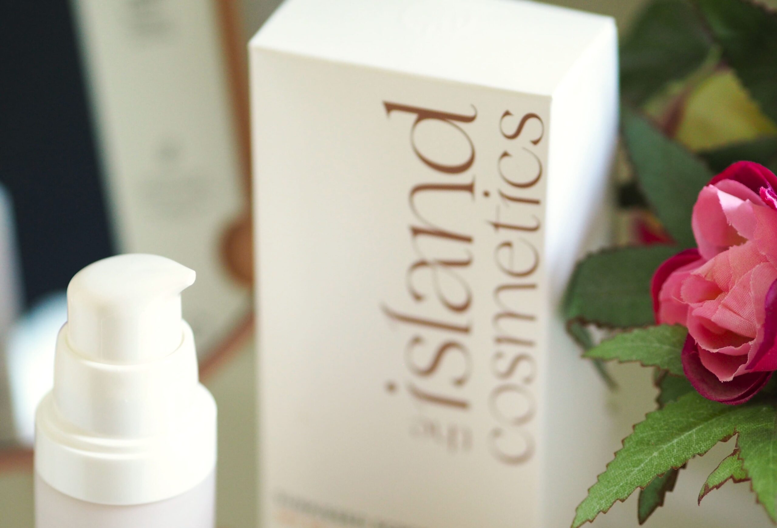 flacon fluide de teint the island cosmetics zoom sur embout