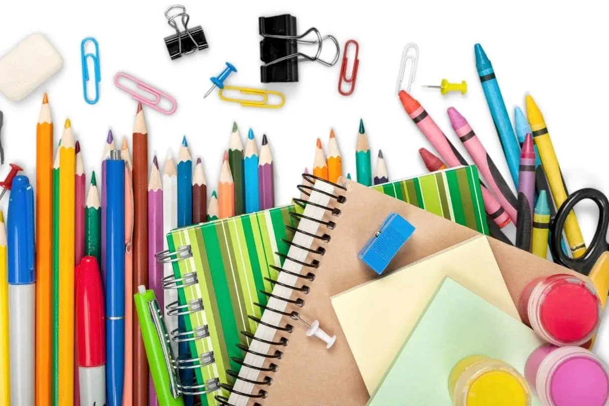 trier les fournitures scolaires pour la prochaine rentree
