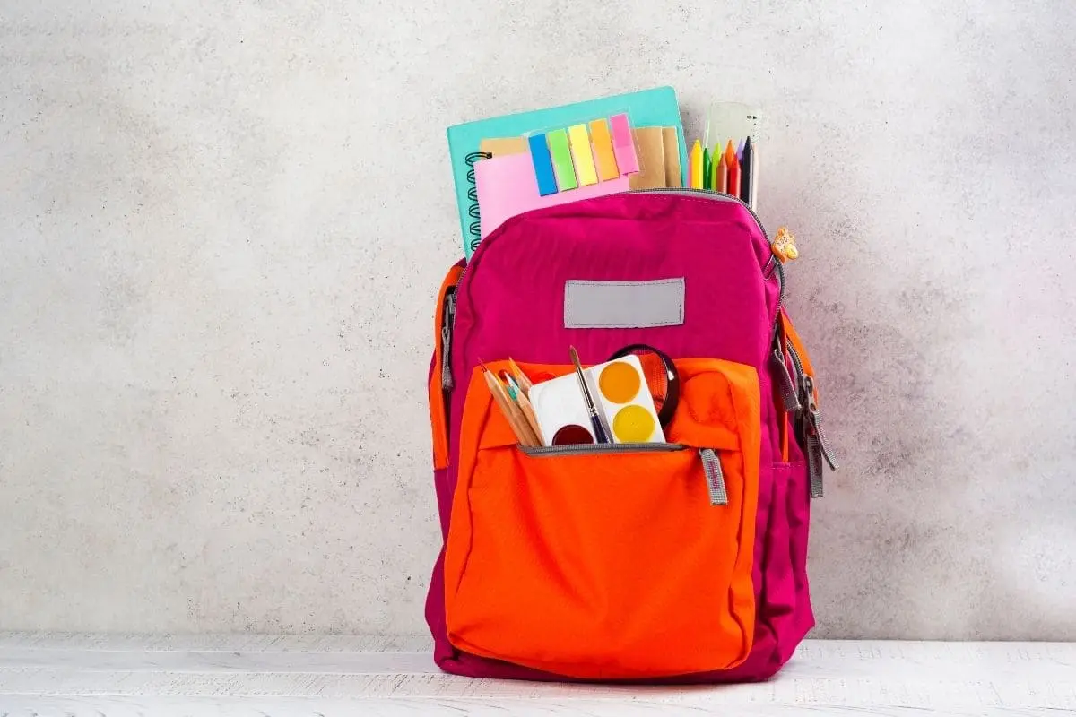 Fournitures et cartable pour les bons plans rentrée scolaire 2026