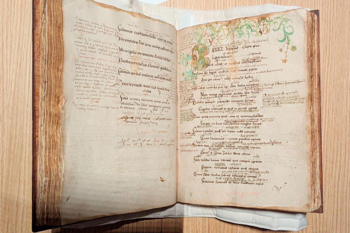 cahier de brouillon medieval a la bibliotheque humaniste