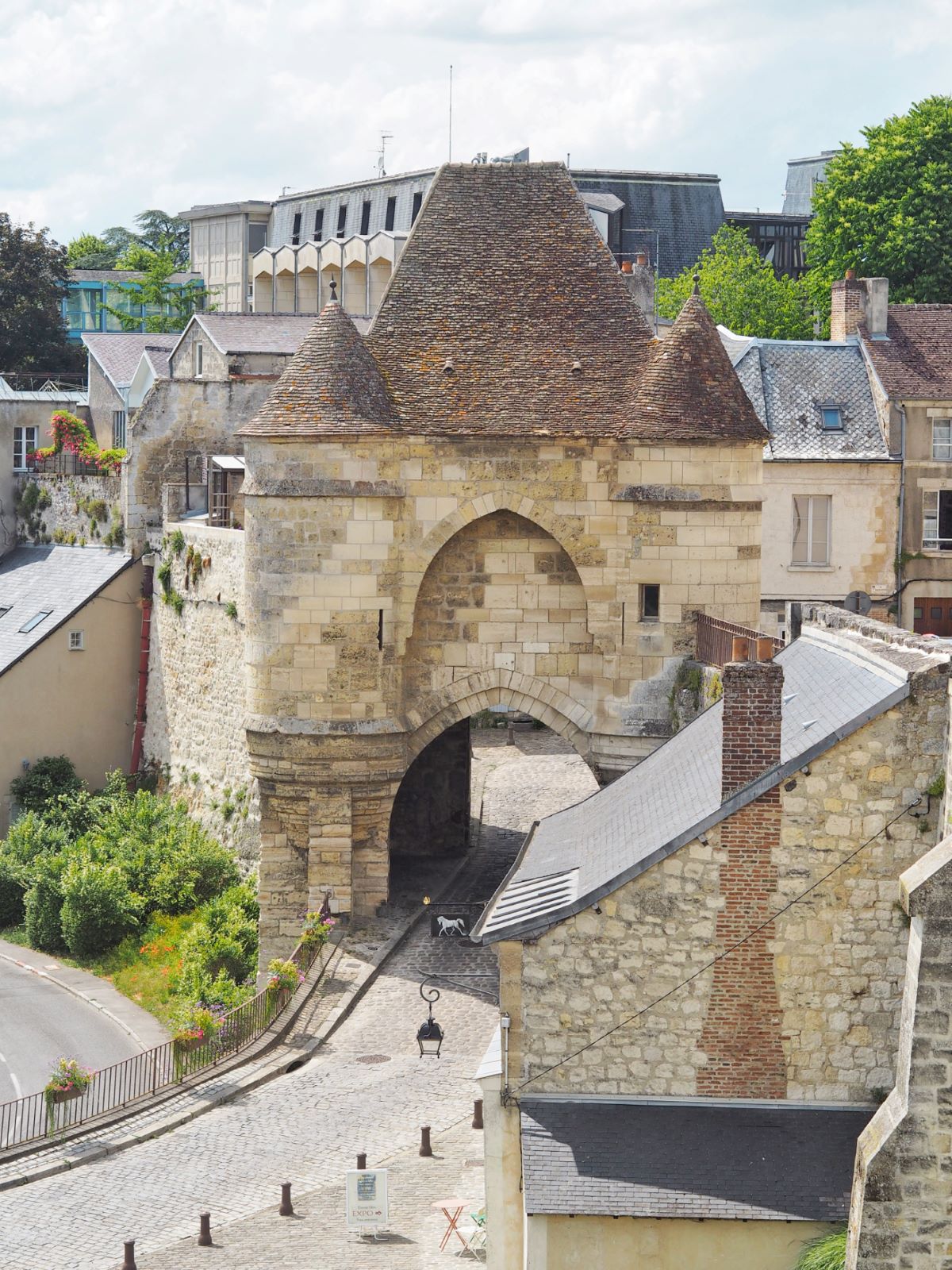 porte d ardon a laon