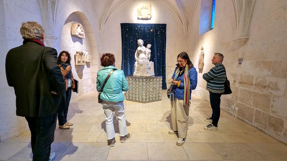 tresor de la cathedrale d angouleme salle du lapidaire