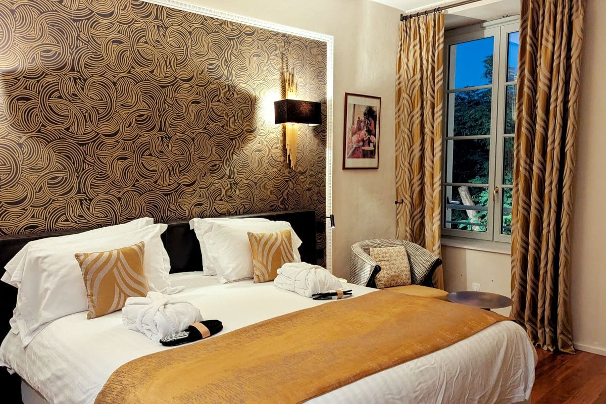 chateau de siran chambre raffinee huit