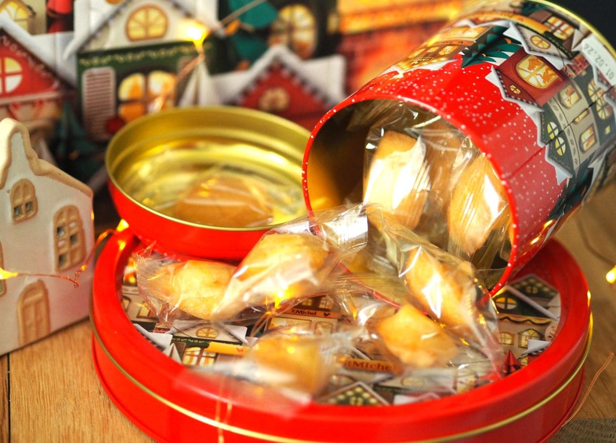 Collection Noël St Michel 2025 : des douceurs à savourer jusqu'à fin décembre ! mini madeleines dans coffret de noel st michel