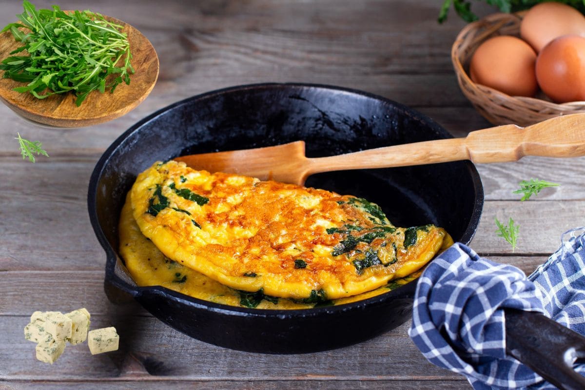 7 plats végétariens faciles et pas chères pour la semaine omelette roquette gorgonzola