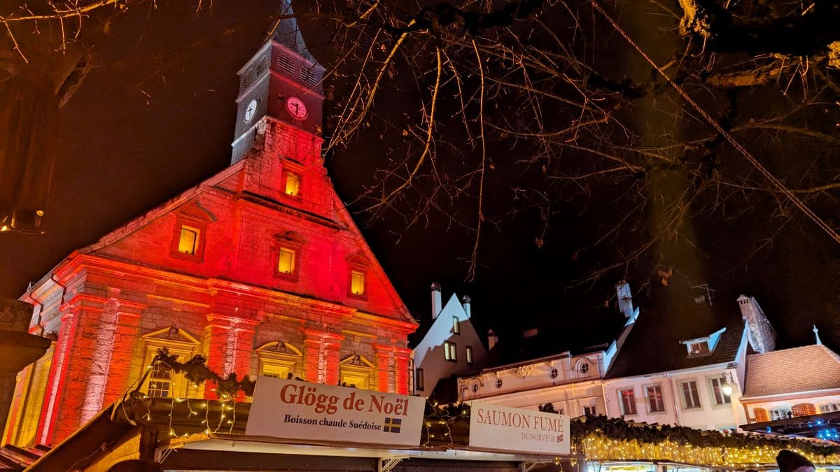 Magie du marché de Noël de Montbéliard ✨ : pépites et bons plans🎄🎅🏻 temple saint martin montbeliard