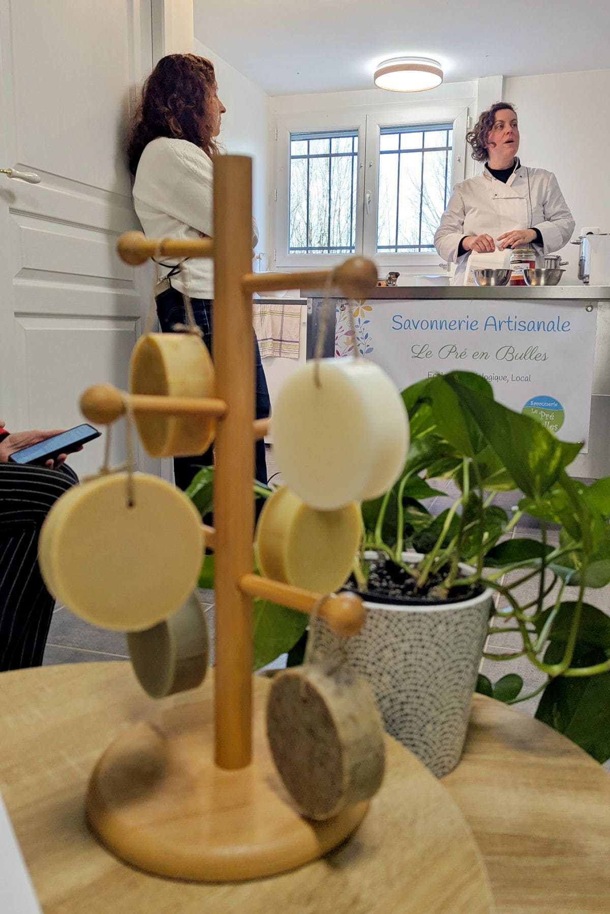 6 souvenirs de Brive-la-Gaillarde à rapporter demonstration creation de savons le pre en bulles