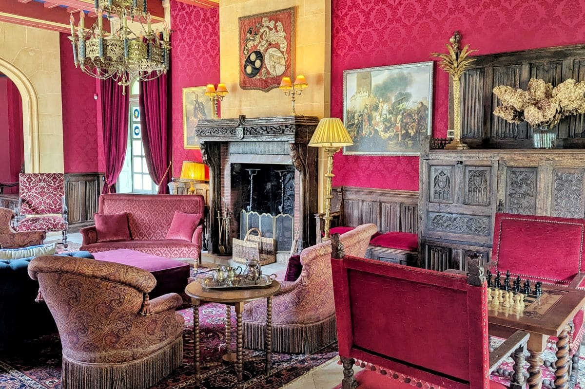 Château de Boutemont, entre contemplation et méditation salon du chateau de boutemont