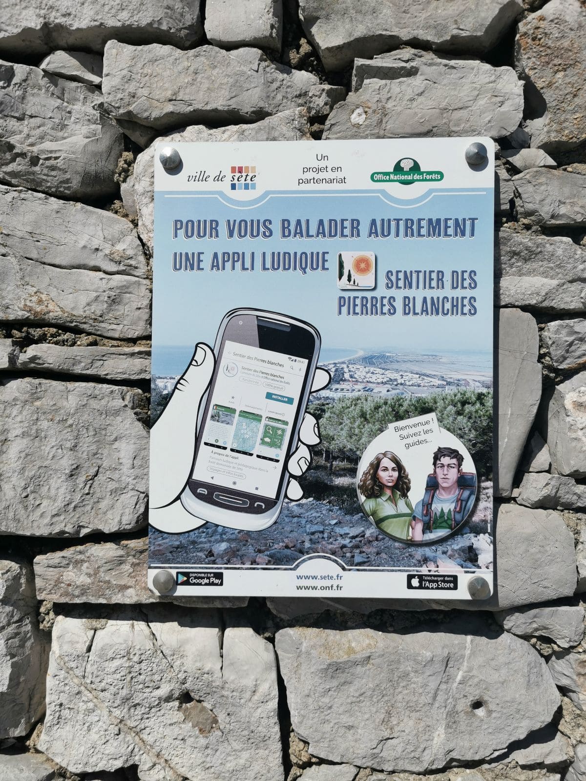 Visiter Sète à pied : incontournables, pépites et bons plans application sentier des pierres blanches a sete