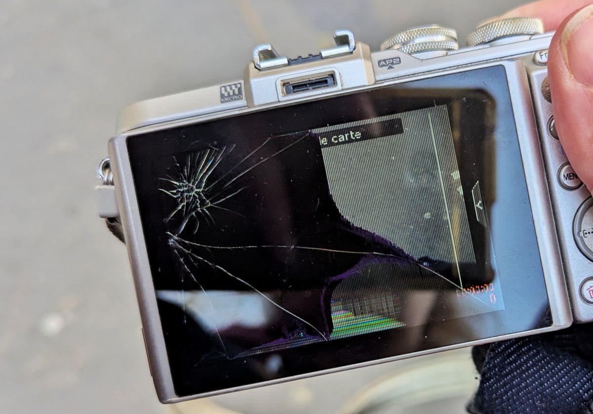 Où faire réparer son appareil photo à Paris ? olympus ecran appareil photo olympus reparable
