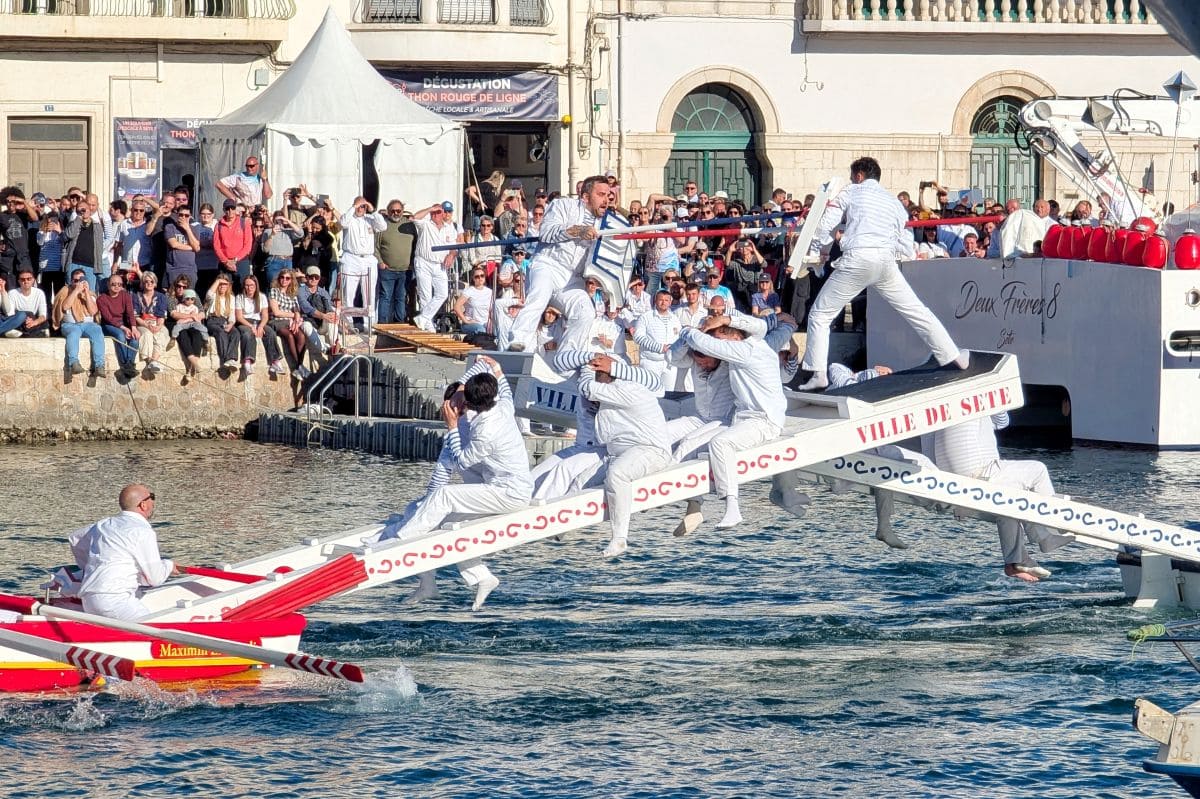 Visiter Sète à pied : incontournables, pépites et bons plans joutes traditionnelles de sete par copinesdebonsplans.fr