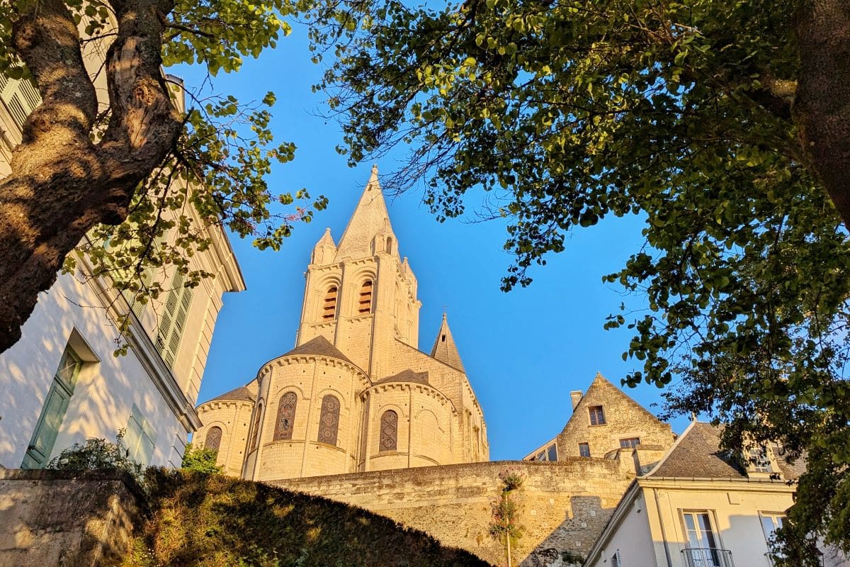 Visiter Loches, pépites et bons plans loches ville apaisante