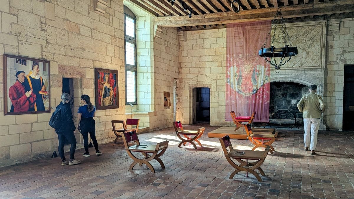 Visiter Loches, pépites et bons plans salle jeanne d arc dans le logis royal de loches