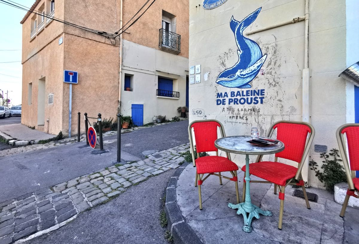 Visiter Sète à pied : incontournables, pépites et bons plans sete ville populaire social club