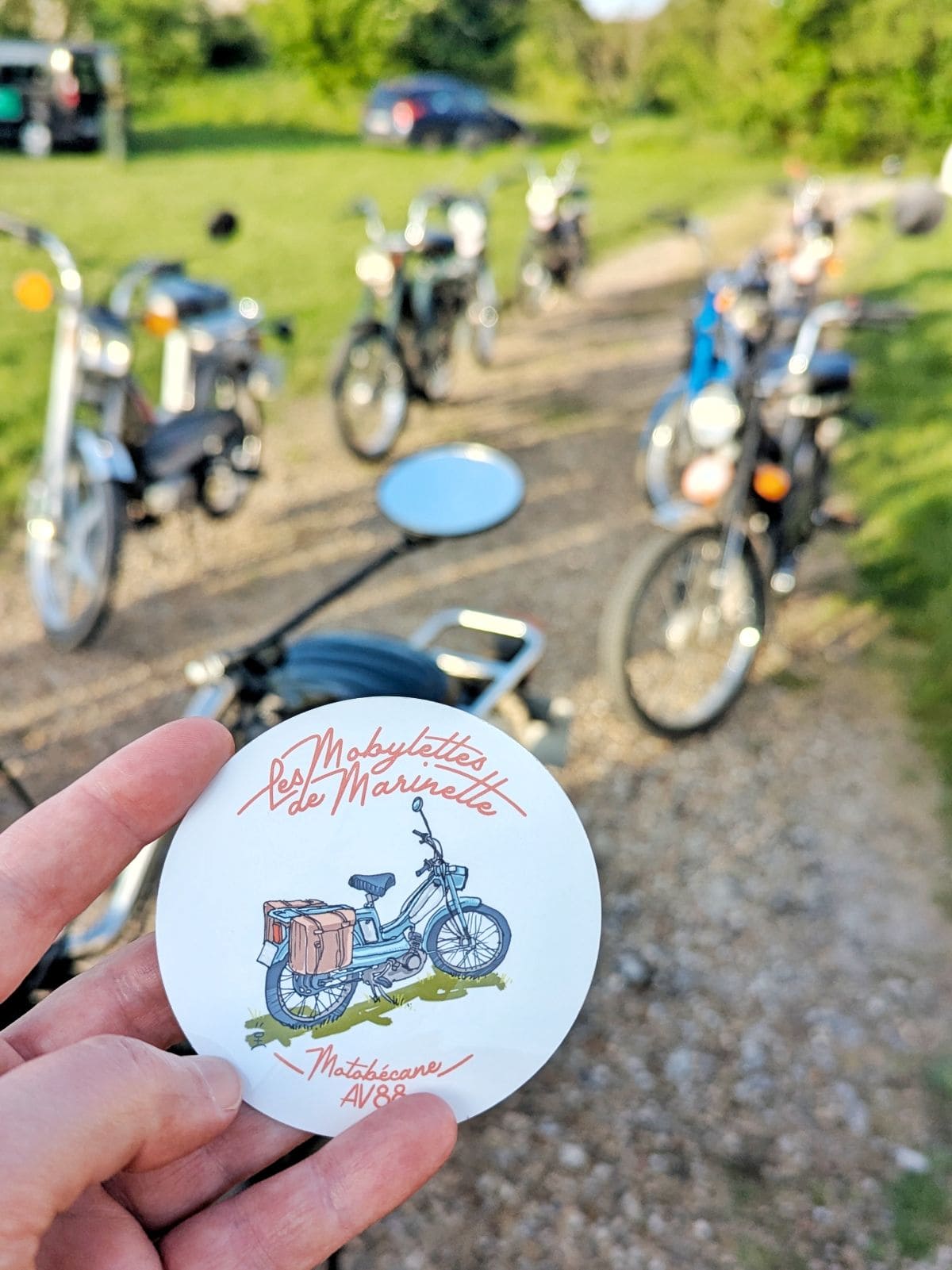 Visiter Loches, pépites et bons plans les mobylettes de marinette pres de loches