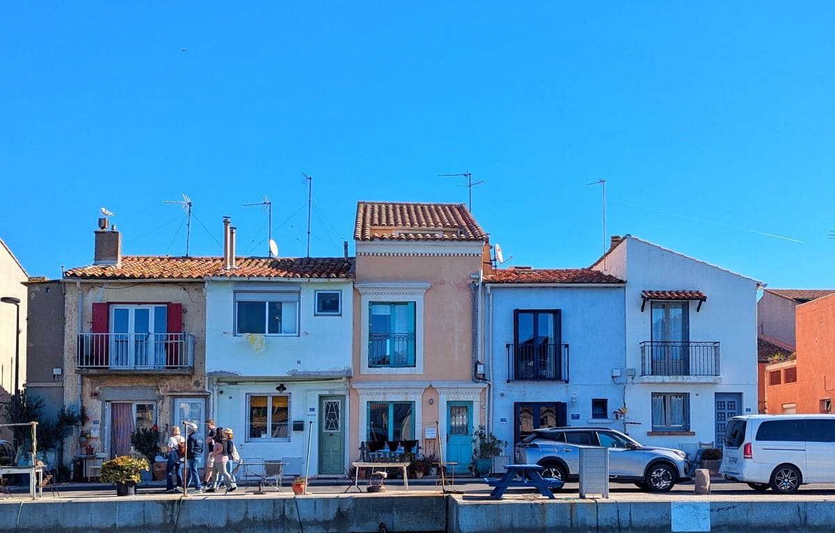 Visiter Sète à pied : incontournables, pépites et bons plans visiter le quartier de la pointe courte a sete