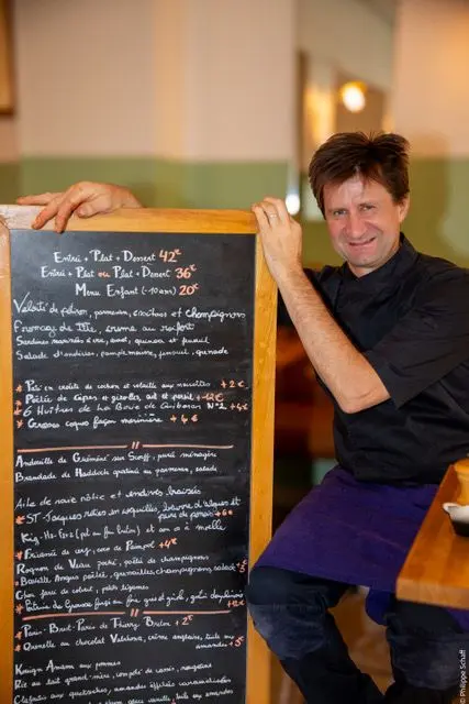 L’Andouille à Puteaux : j’ai testé cette terrasse bretonne jean-pierre vasseur chef du restaurant l andouille a puteaux