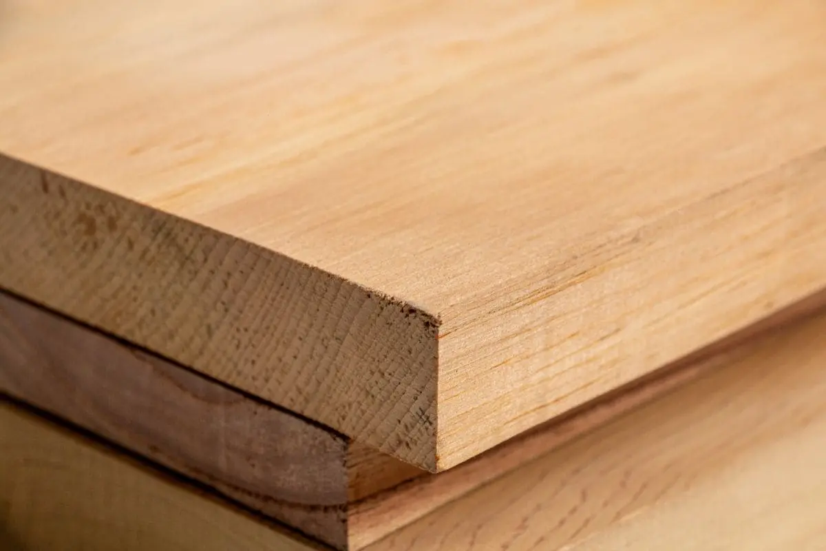 Choisir un lit enfant écologique pour un sommeil sain et sécurisé : conseils et bons plans planches en bois massif
