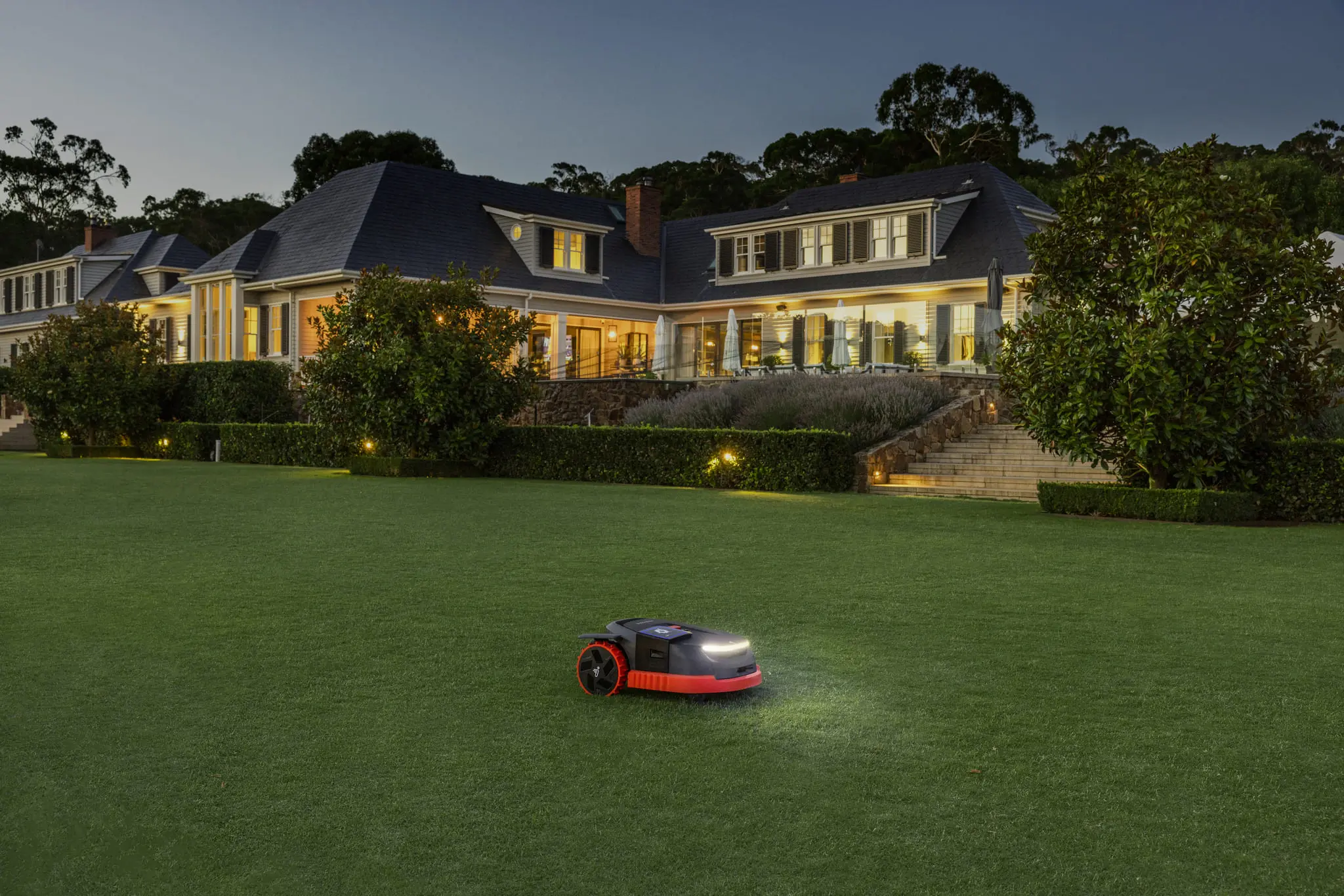 5 appareils intelligents pour vous libérer des tâches ménagères robot tondeuse navimow
