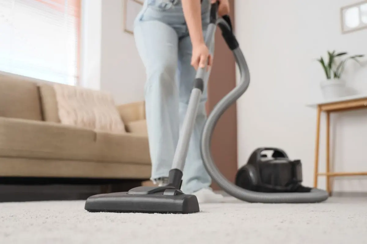 5 appareils intelligents pour vous libérer des tâches ménagères aspirateur classique
