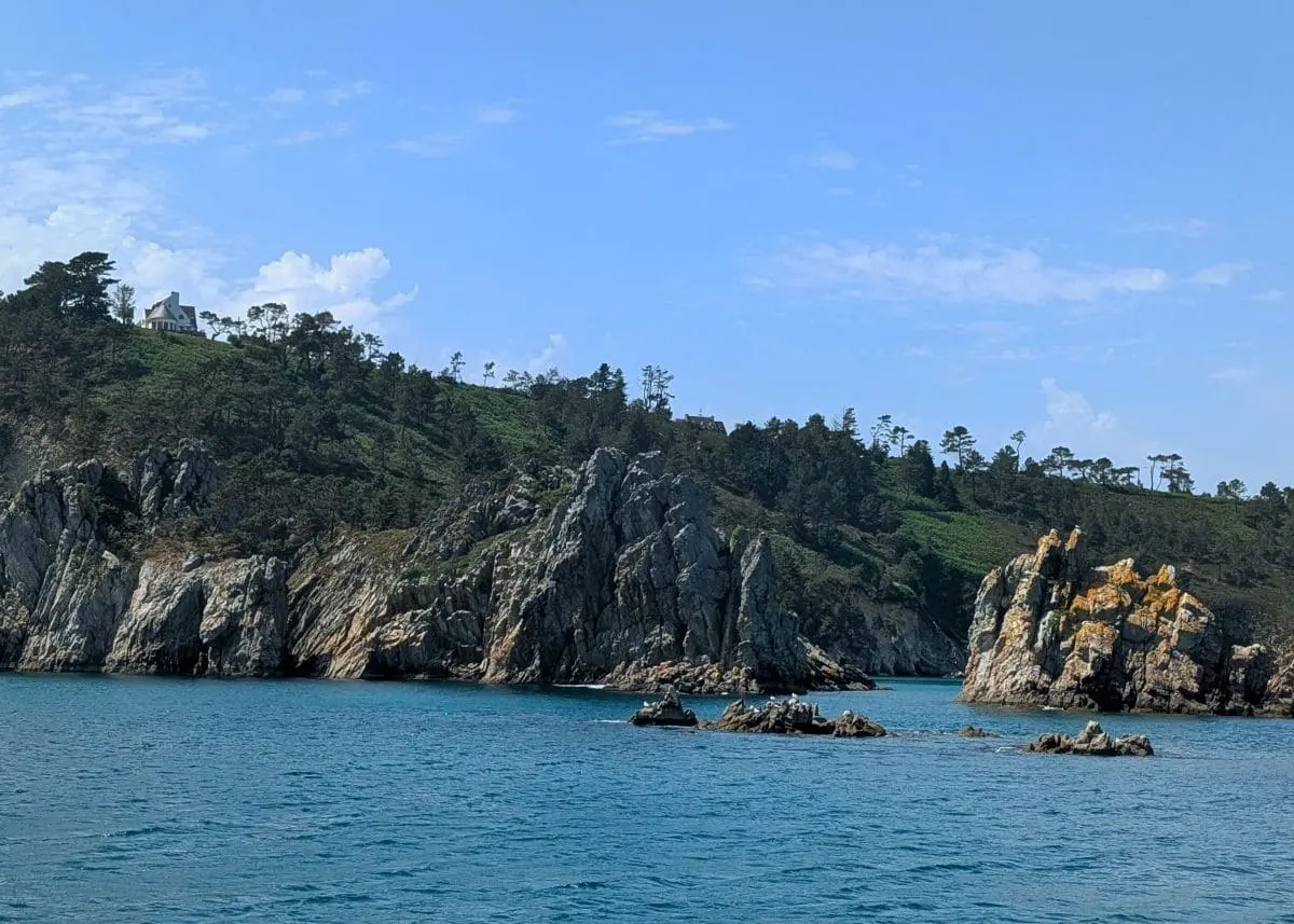 Visiter la presqu’île de Crozon : pépites et bons plans de Morgat à Camaret balade en mer avec catavoile au cap de la chevre presqu ile de crozon
