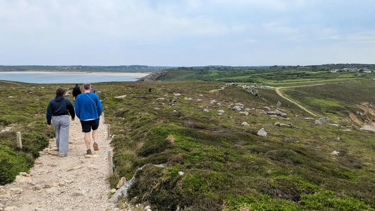 Visiter la presqu’île de Crozon : pépites et bons plans de Morgat à Camaret se balader a la pointe de dinan sur la presqu ile de crozon