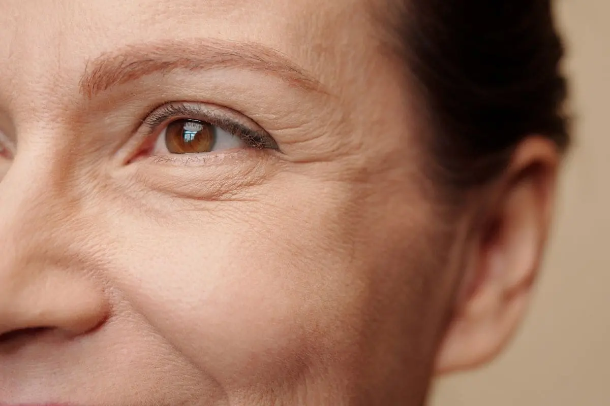 Comment construire une routine visage efficace contre le vieillissement cutané ? ralentir l apparition des signes de l age
