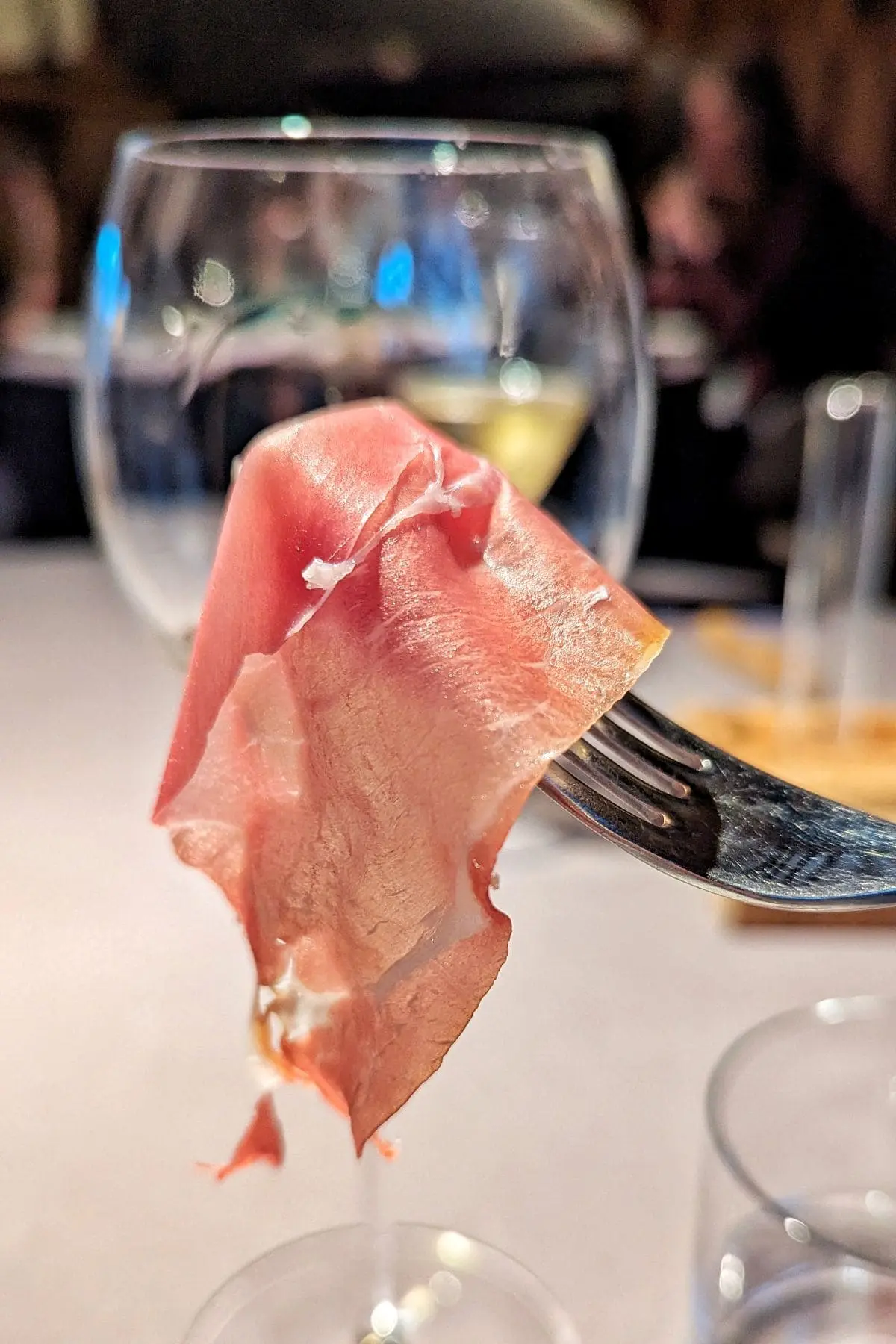 À la découverte du Prosciutto di San Daniele AOP tranche de jambon san daniele aop
