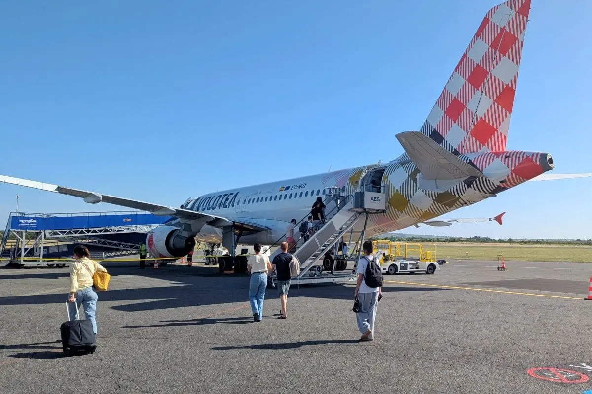 Visiter les Remparts du Larzac : escapade en Aveyron paris rodez en avion avec volotea