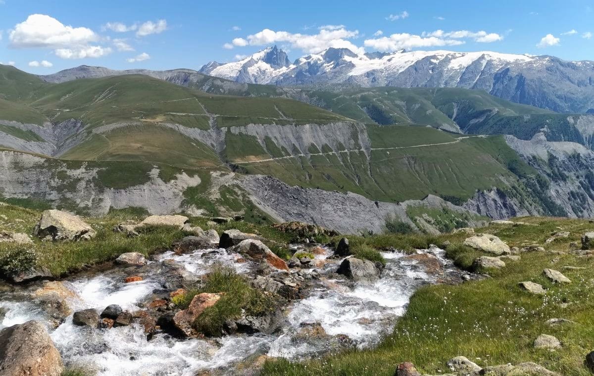 beau paysage de montagne