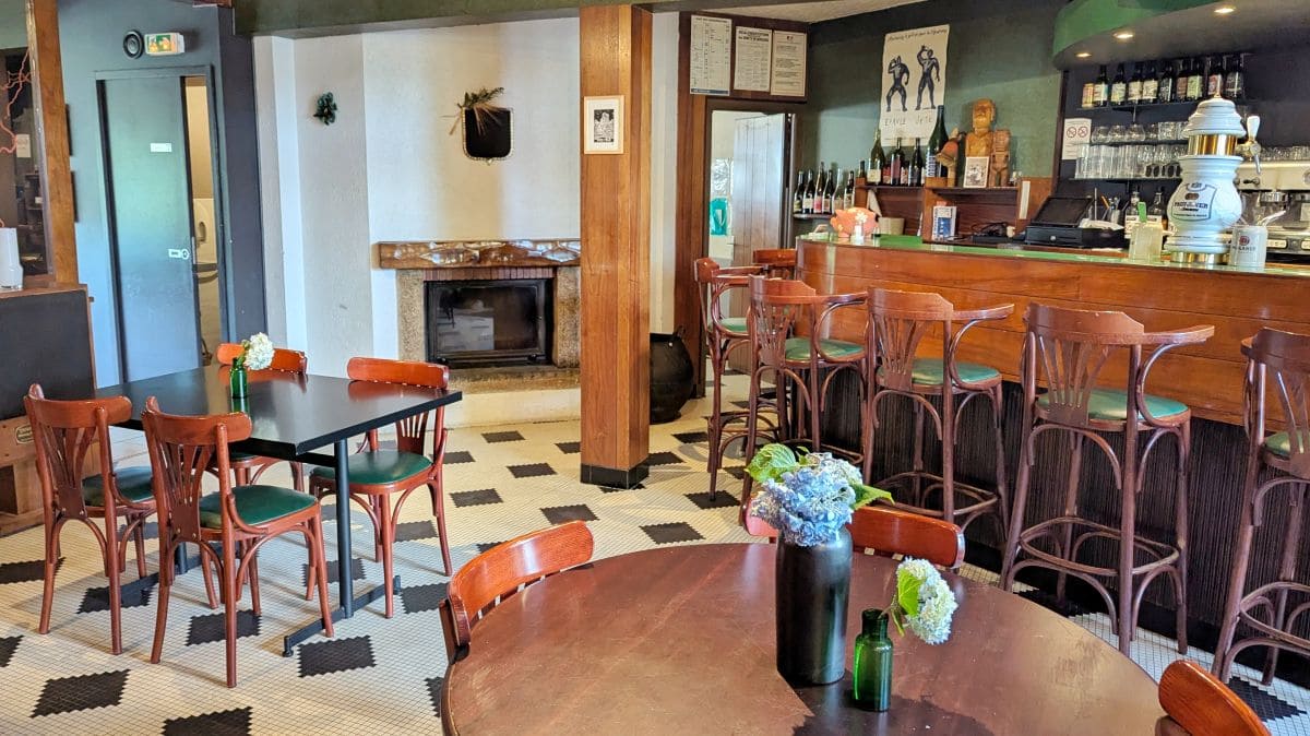bar du restaurant jour de fete a plouescat